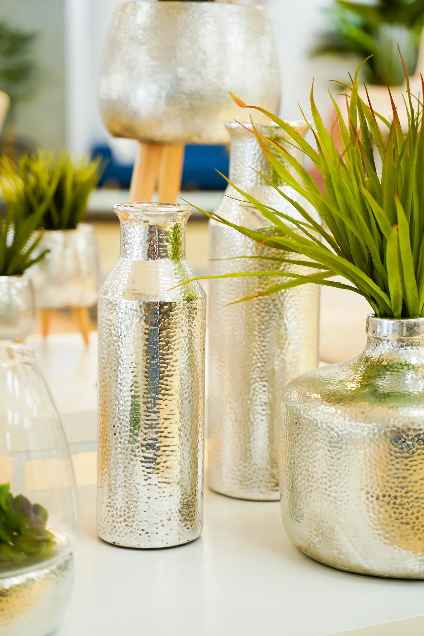9" Vase Metalle Collection