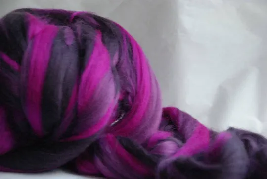 MULTIBLEND BLACK WIDOW ~ Merino wool 21mic